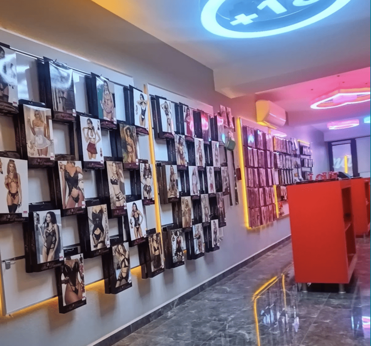 JokerShop Bostanlı Erotik Shop, İzmir Karşıyaka bölgesinde gizlilik, kalite ve hız esasına dayalı hizmet verir. Gizli ambalaj, kapıda ödeme ve aynı gün teslimat seçenekleriyle Bostanlı’da güvenli alışveriş sunar.